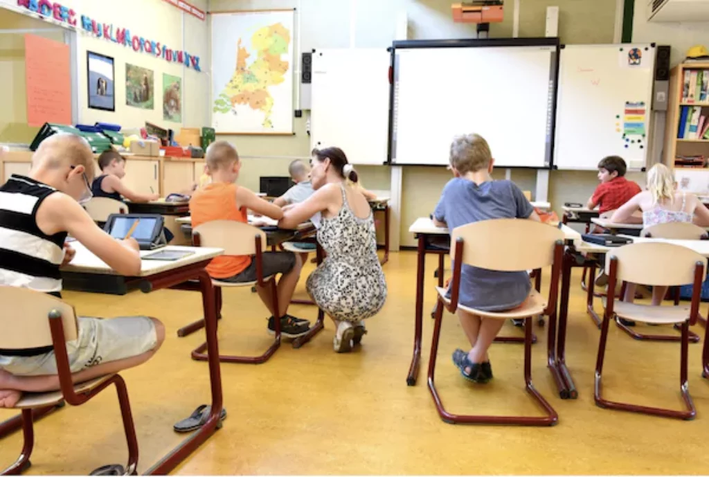 How Does Classroom Design Affect Teachers, Students And Their Performance?